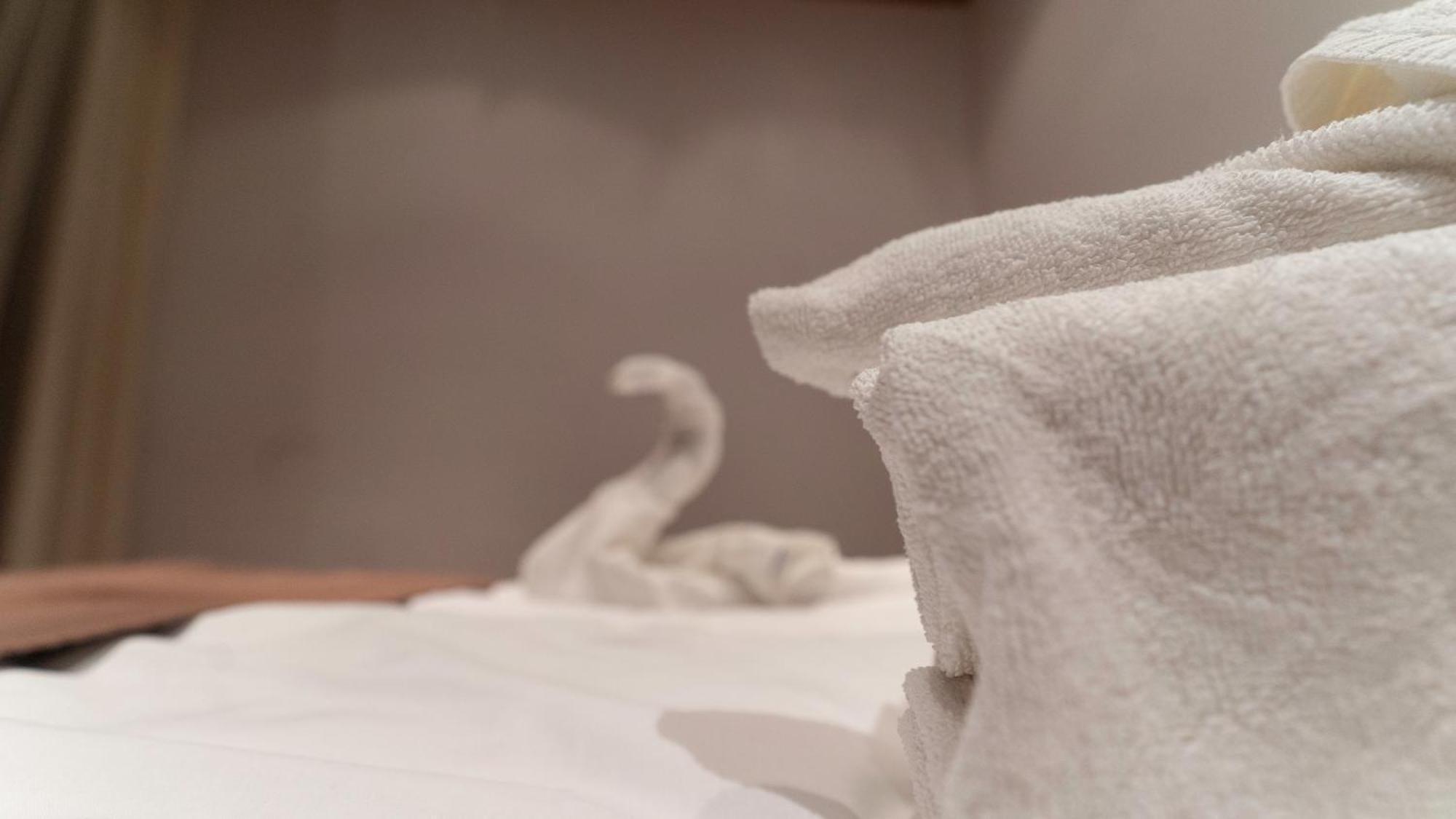 Vila Trandafirul Si Liliacul Otel Căciulata Dış mekan fotoğraf