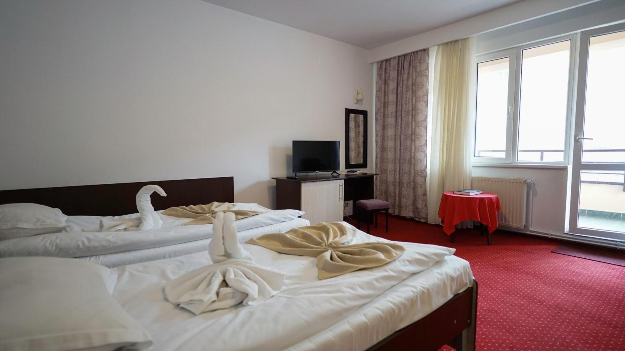 Vila Trandafirul Si Liliacul Otel Căciulata Dış mekan fotoğraf